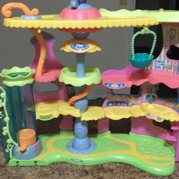 littlest pet shop house